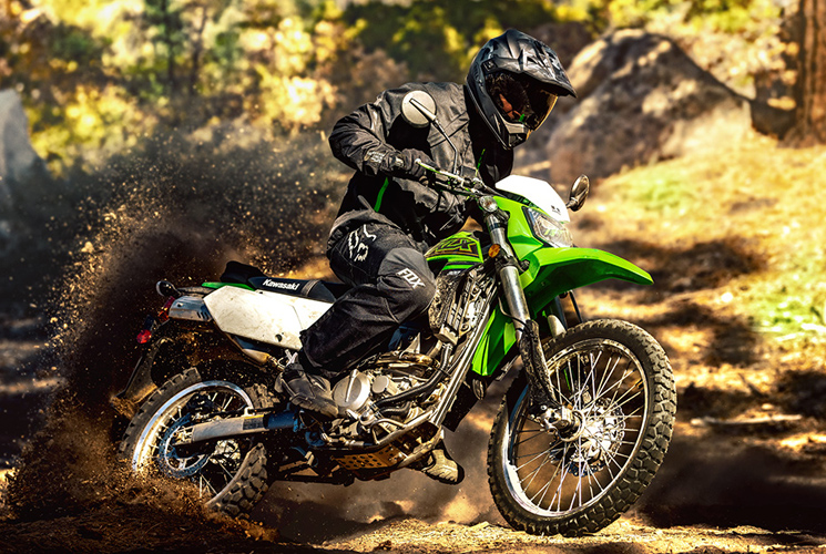 Coup d’oeil sur la KLX300 2021 de Kawasaki